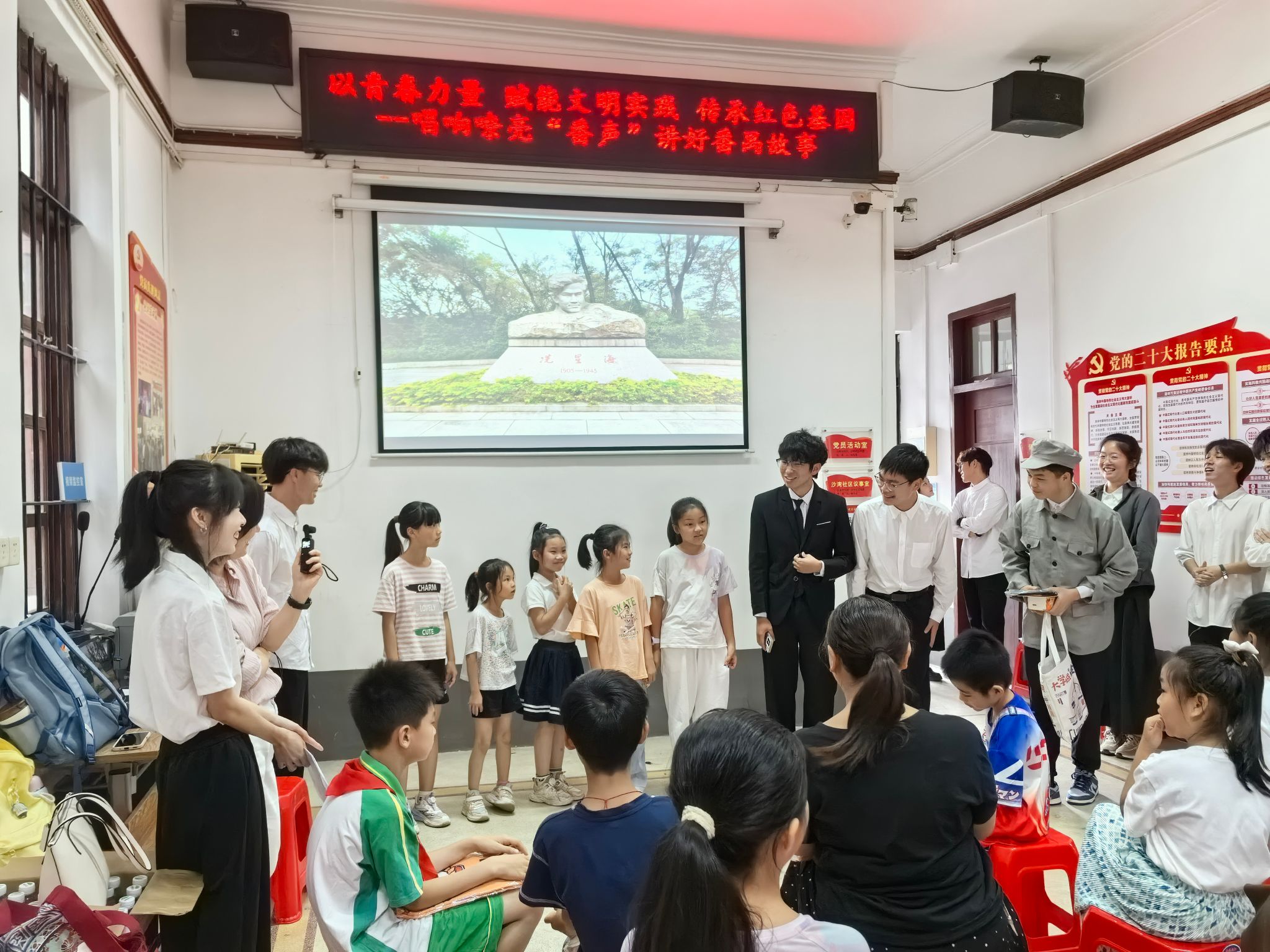 91国产
青年理论宣讲团走进沙湾街沙湾社区